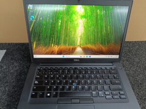 Dell Latitude 7490 Intel Core i5-8350U 16 GB Ram  Disco 256 GB SSD M2,  pantalla 14" Windows 11 Pro Grado B